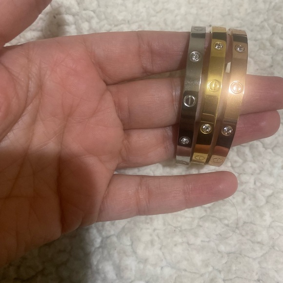 - Very good quality of stainless steel bracelet - Picture 4 of 4